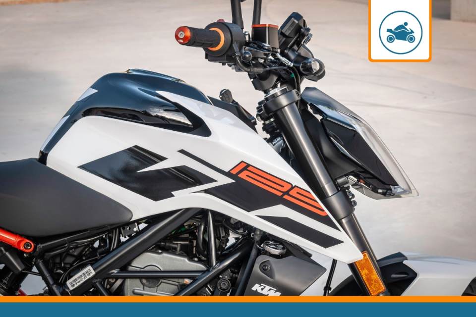 découvrez notre guide complet sur l'assurance moto 125 : choisissez la couverture adéquate pour votre deux-roues, bénéficiez de conseils d'experts et comparez les offres pour protéger votre moto tout en respectant votre budget.