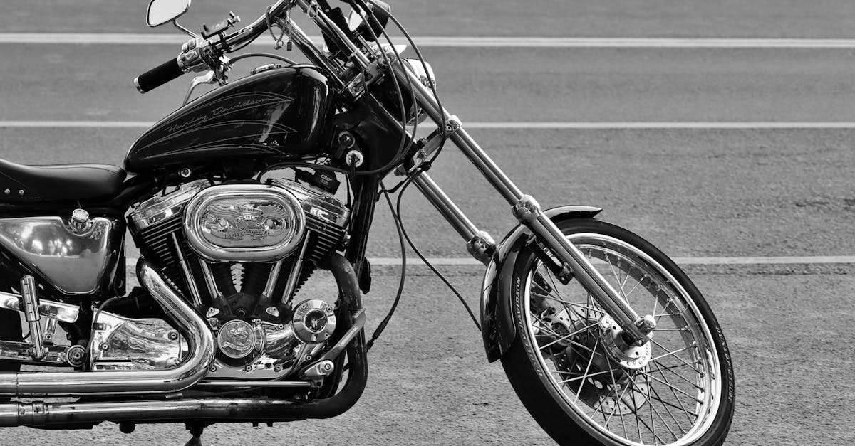 protégez votre moto avec notre assurance spécialisée. bénéficiez d'une couverture personnalisée, d'une assistance 24/7 et de tarifs compétitifs. roulez sereinement en toute sécurité.