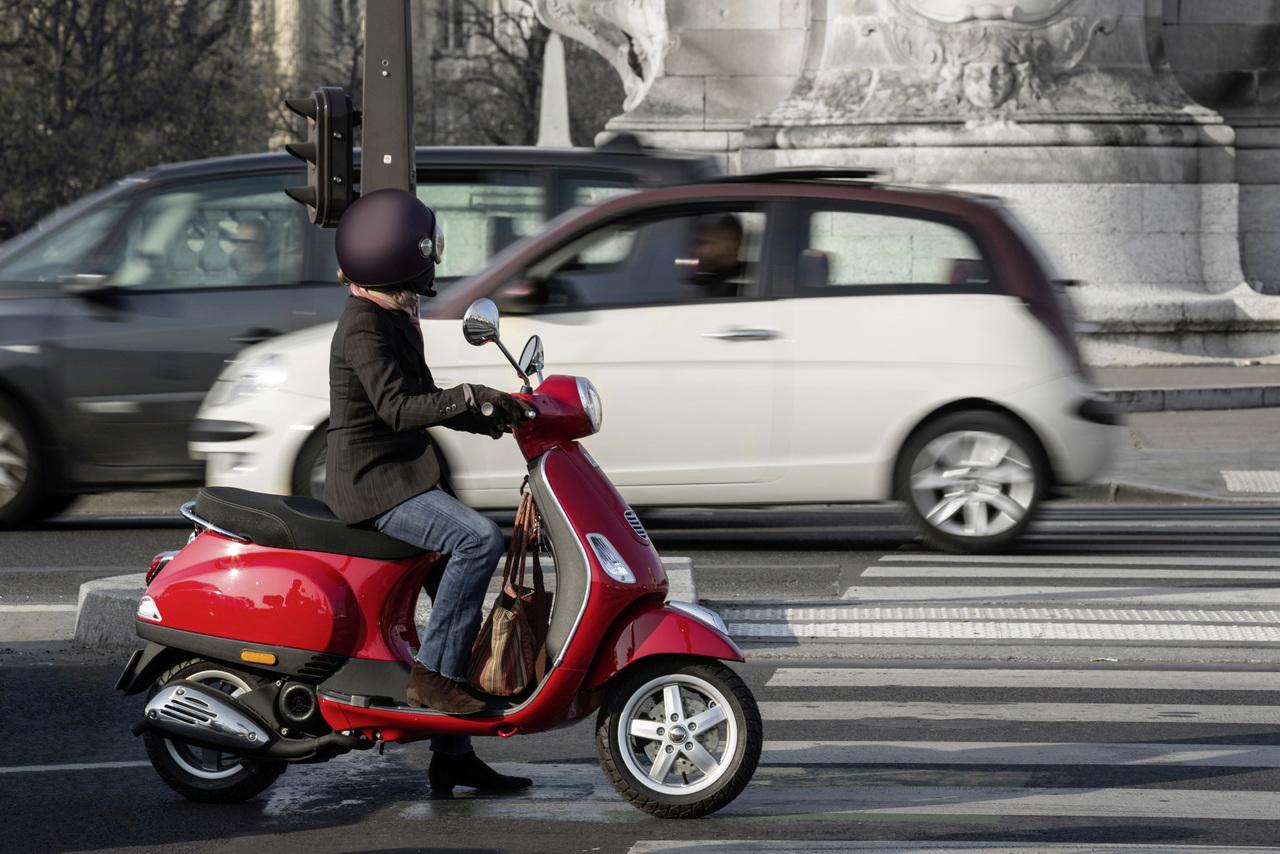 découvrez les meilleures offres d'assurance scooter 50 pas cher et protégez-vous tout en optimisant votre budget. profitez de solutions adaptées à vos besoins et de garanties complètes.