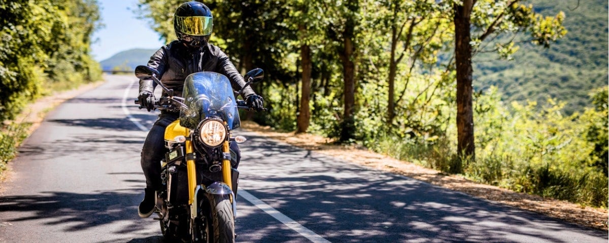 découvrez notre guide comparateur d'assurance pour 2 roues ! trouvez la meilleure couverture au meilleur prix pour votre moto ou scooter grâce à des outils clairs et des conseils d'experts. protégez votre véhicule et roulez l'esprit tranquille.