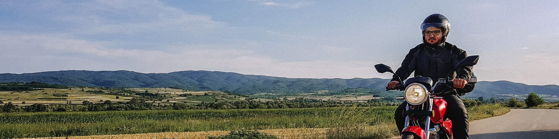 obtenez votre devis assurance moto chez groupama en quelques clics. profitez d'une couverture adaptée à vos besoins et d'un service client de qualité pour rouler en toute sérénité.