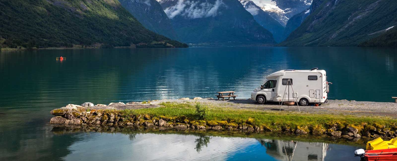 découvrez comment choisir le meilleur assureur pour votre camping-car. comparez les offres, trouvez la couverture adaptée à vos besoins et protégez votre véhicule avec une assurance fiable et abordable.