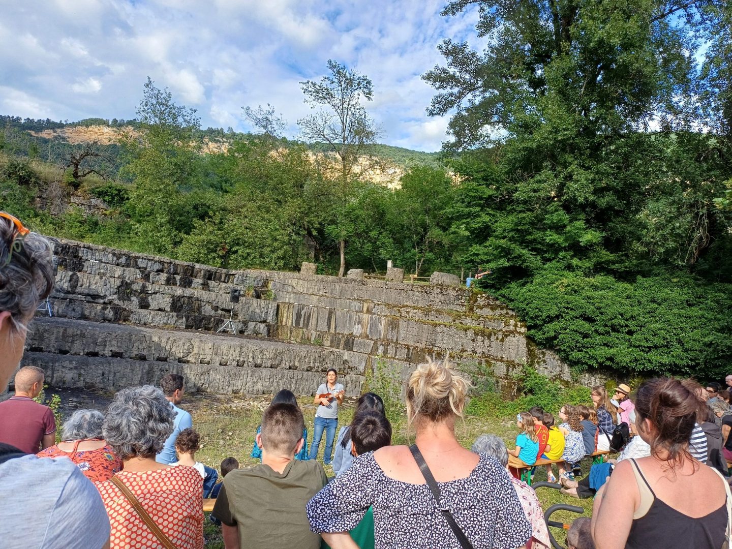 découvrez l'aventure inoubliable d'un voyage alliant culture et musique. plongez dans des animations musicales captivantes qui éveilleront vos sens et transformeront votre explorations en une fête rythmée.