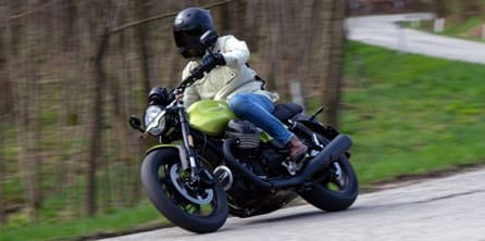 découvrez notre service de courtage spécialisé dans l'assurance moto. profitez d'offres sur mesure, conseils d'experts et accompagnement personnalisé pour choisir la meilleure couverture pour votre deux-roues.