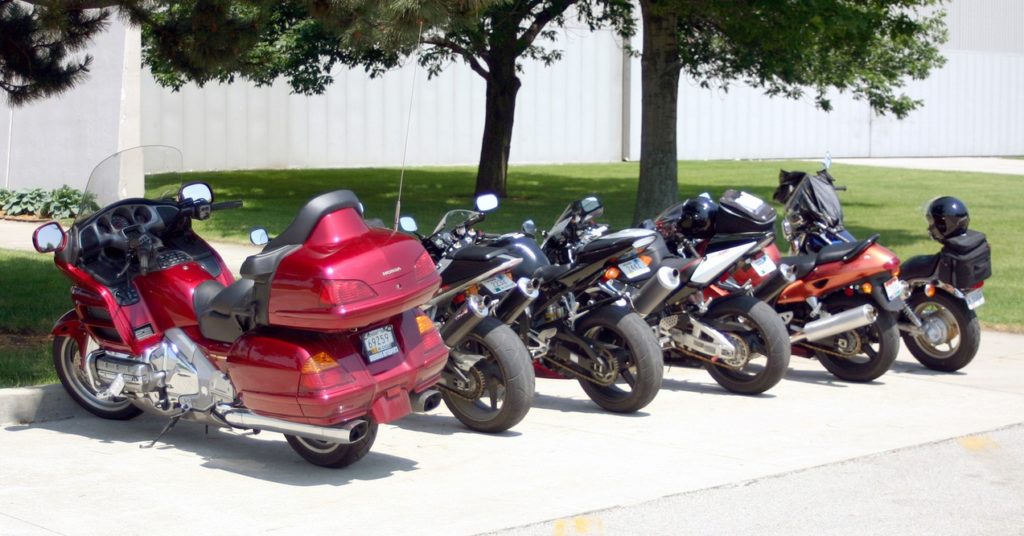 rejoignez notre mutuelle pour motards à toulon et bénéficiez de protections adaptées à vos besoins spécifiques. profitez de services exclusifs, d'une couverture santé optimale et d'un accompagnement dédié pour une passion en toute sérénité.